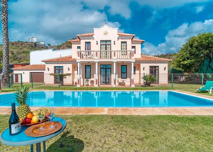 Royal Amores Villa